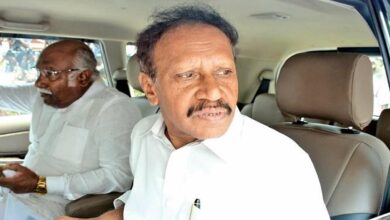 Aiadmk mp m. Thambidurai